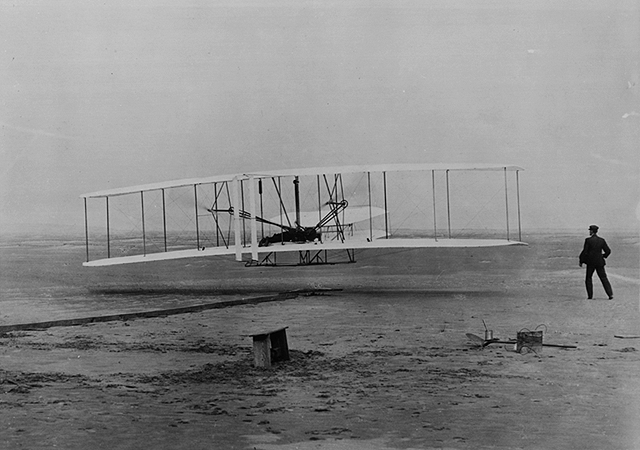 first-aeroplane-flight